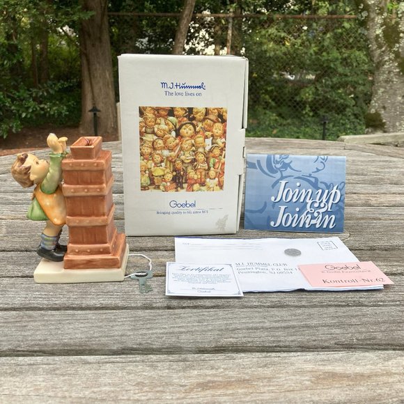 💯 Authentic Goebel Vintage Hummel "Little Thrifty" Bank with Key and Coin #184 - Picture 11 of 16